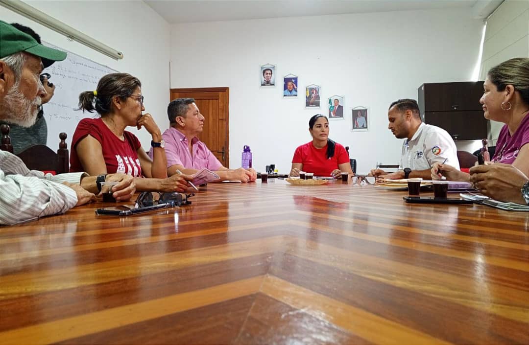 alcaldesa Angie Quintana