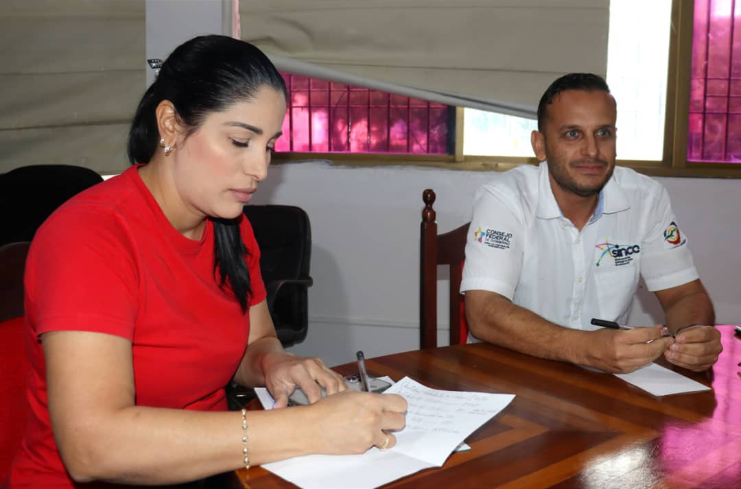 alcaldesa Angie Quintana