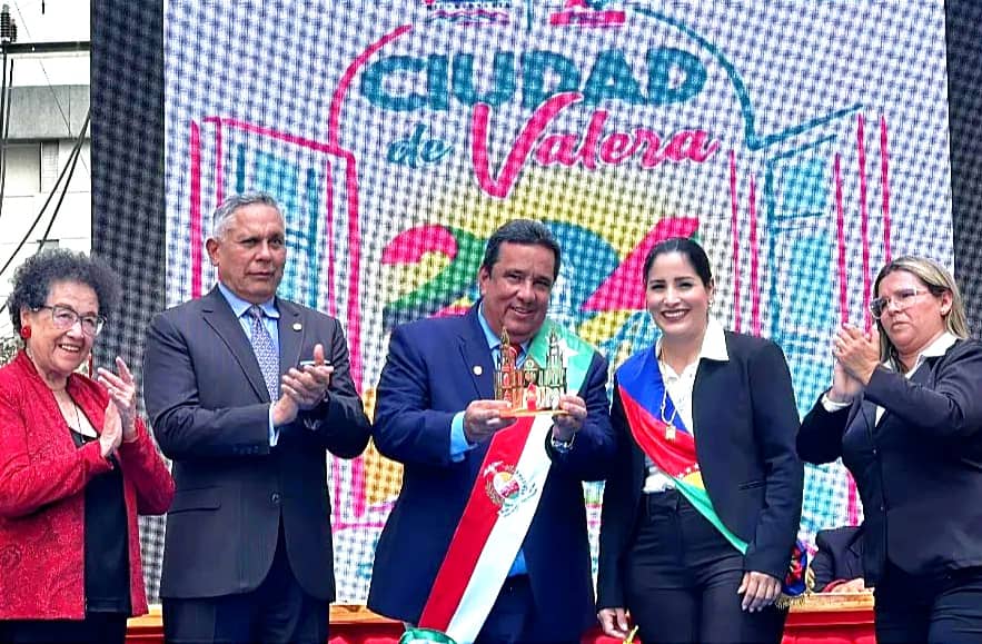 Gobernador Gerardo Márquez y alcaldesa Angie Quintana