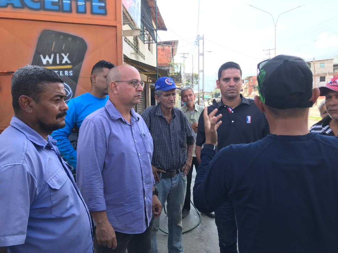 Comunidad expone situación a concejales