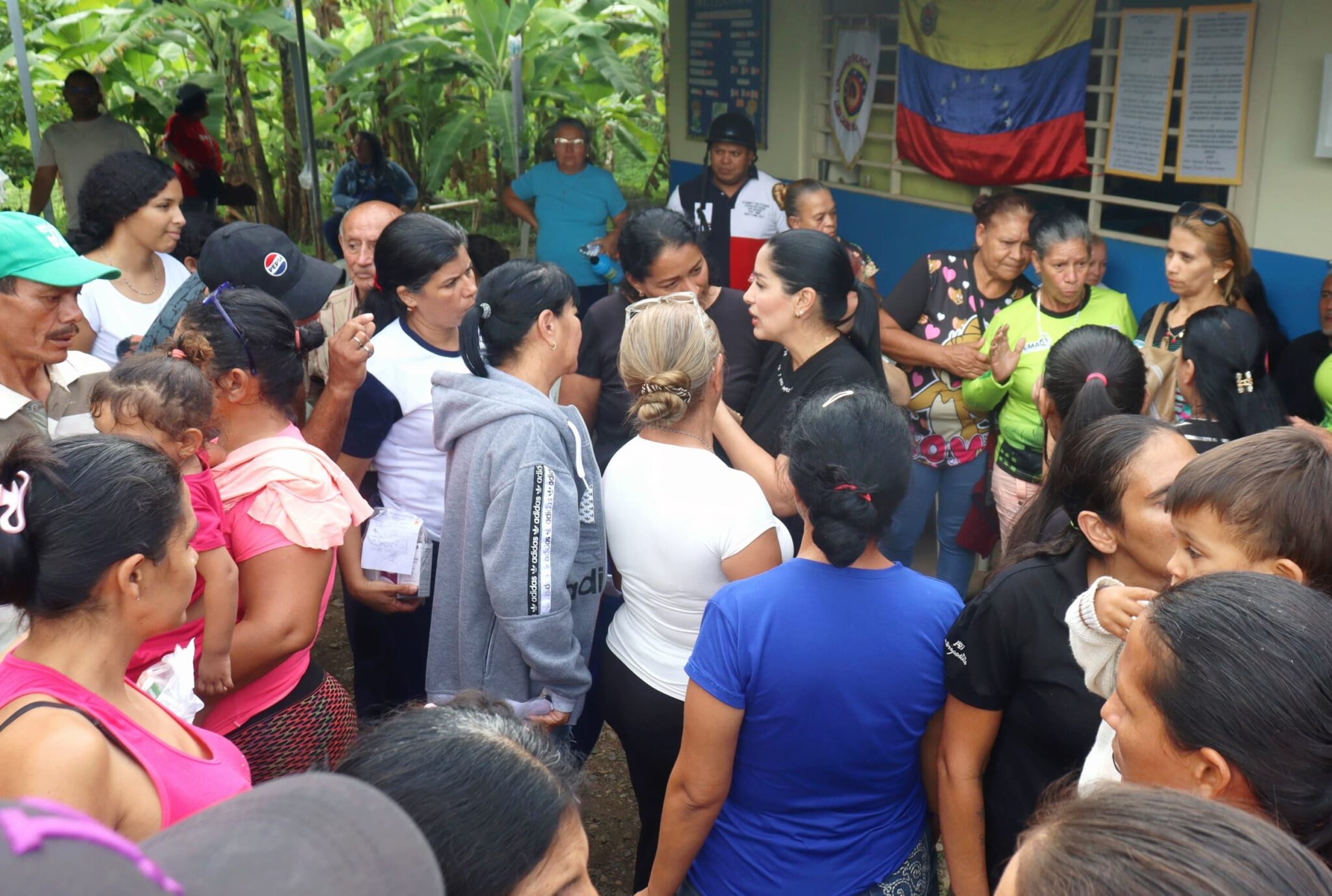 Alcaldesa Angie Quintana